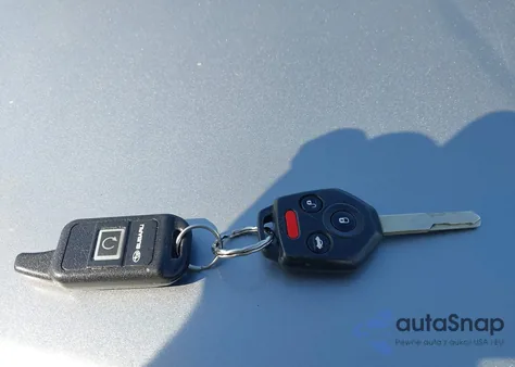 2011 Subaru Outback 3.6R Limited z USA, uszkodzony, nr VIN 4S4BRDKC3B2327900